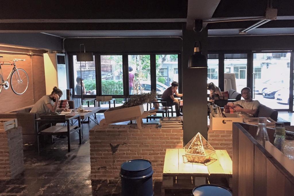 A' Hostel Bangkok Ngoại thất bức ảnh