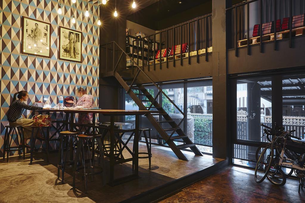 A' Hostel Bangkok Ngoại thất bức ảnh
